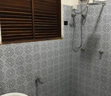Uppuveli House | Paris Garden Resort
