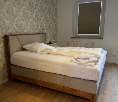Hilden Cabin | Paris: Messe-/Business-/FeWo DUS