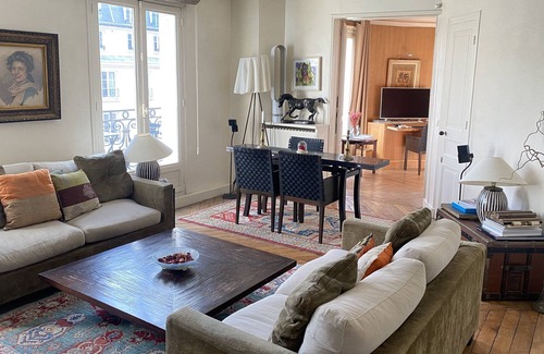 Saint-Germain-des-Pres Apartment | Paris - The heart of Saint-Germain des Près