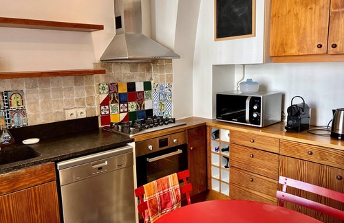 18th Arrondissement Apartment | Parisian apartment at the foot of Montmartre