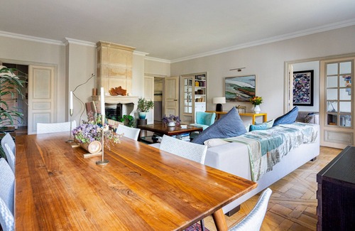 6th Arrondissement Apartment | Parisian Elegance: 4BR, 4.5BATH Chic Apartment