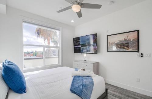 University Heights Apartment | Park Blvd Paradise 301 - ADA compliant with a Spa