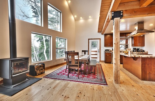 Summit Park Cabin | Park City Cabin Retreat, Sleeps 11, Top Of The Mountain, Great Views, Tall Pines