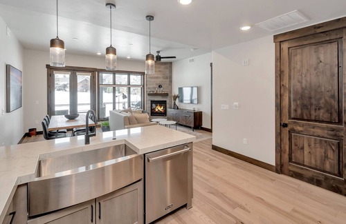 South Snyderville Basin Condo | Park City Cabriolet Mountain Rental