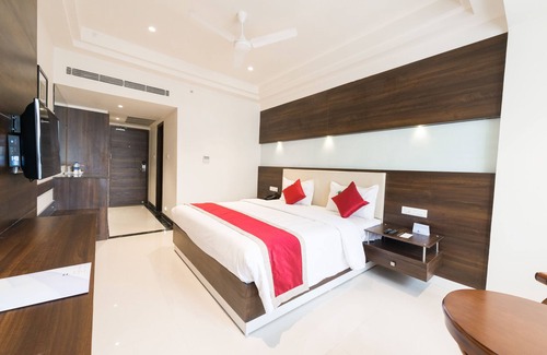 Masab Tank Hotel | Park Continental