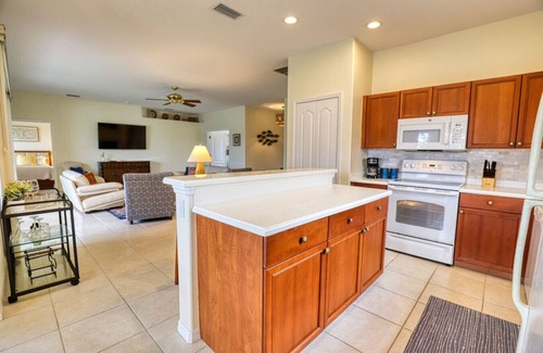 Englewood House | Park Forest Pond Villa
