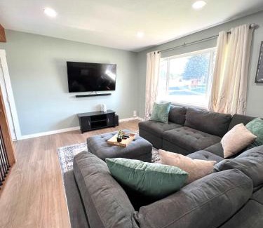 Pocatello House | Park Home- Parkside Haven for Families & Pets