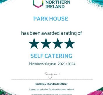Belfast House | Park House - FOUR star luxury with parking and WI-FI