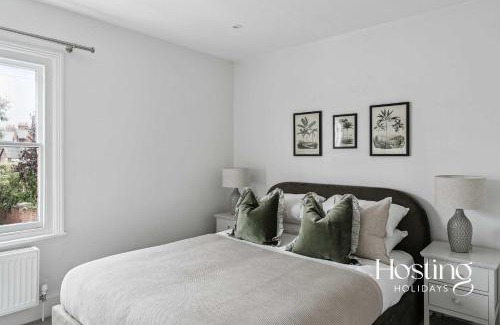 Henley House | Park House Two Bed Henley Townhouse with Garden