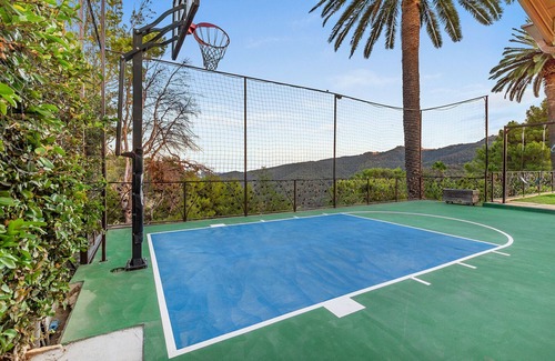 Los Angeles Villa | PARK LANE VILLA - BASKETBALL COURT - VIEWS-POOL