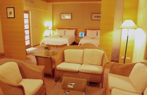 East District Hotel | Park Motel