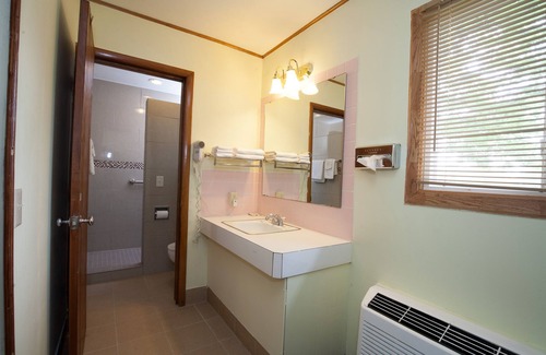 Marshfield Hotel | Park Motel