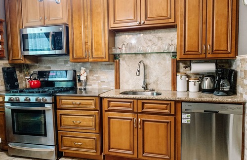 Sanford Hotel | Park Place Inn and Cottages