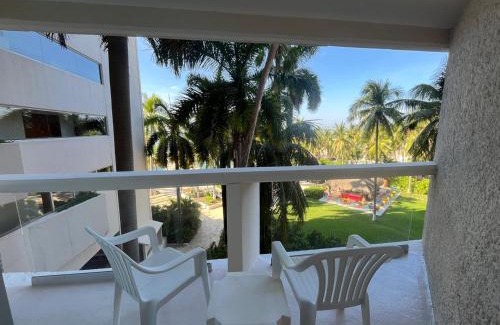Ixtapa Resort | Park Royal Beach Ixtapa - All Inclusive