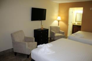Historic Downtown Kissimmee Hotel | Park Royal Orlando