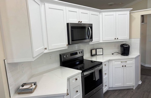 Park Shore Villa | Park Shore Naples 3 bed 2.5 bath Villa near beach!