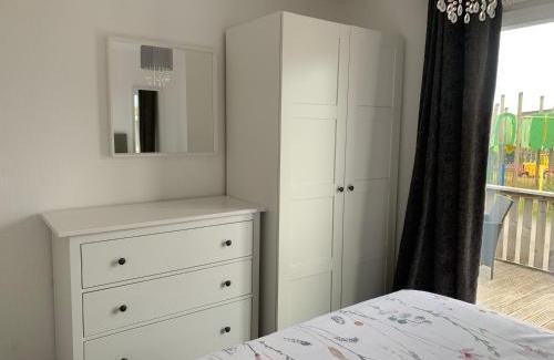 Bridlington Ski Chalet | Park View holiday chalet, close to the dog friendly beach