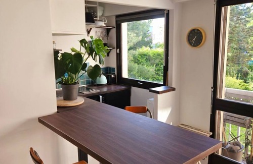 Hotel de Ville Apartment | Park view, relax and unwind! Near Paris center and Disneyland