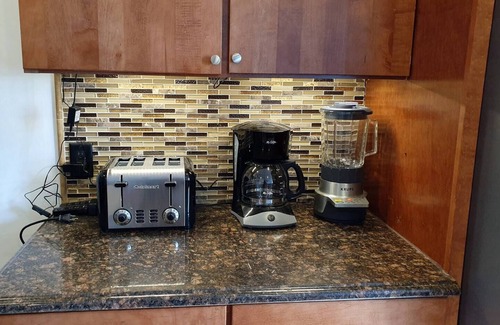 West Side House | Park Views - Private 4 bed/2 bath - 30 mins to NYC