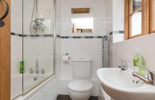 Mathon House | Parkers