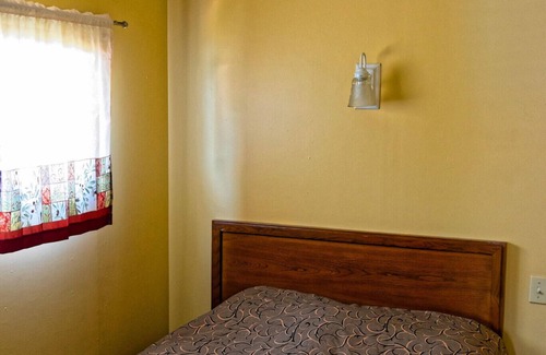 Lincoln Hotel | Parkers Motel