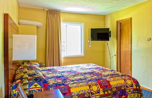 Lincoln Hotel | Parkers Motel