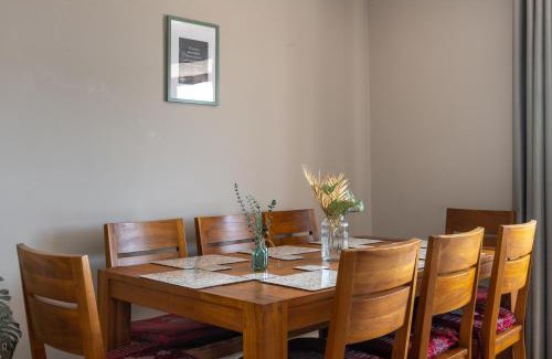 Llandarcy Apartment | Parking, Garden, Stunning Views