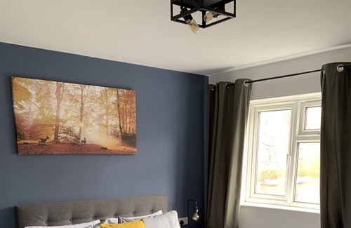 Whitnash Apartment | ❤Parking❤Netflix❤Pet Friendly❤SmartTV❤Town Center