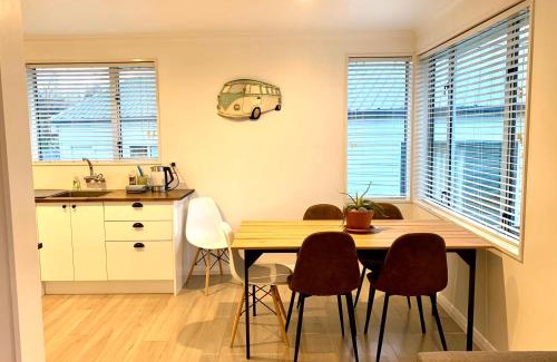 Lake Tekapo House | Parkside Holiday Home - Fully Fenced Garden