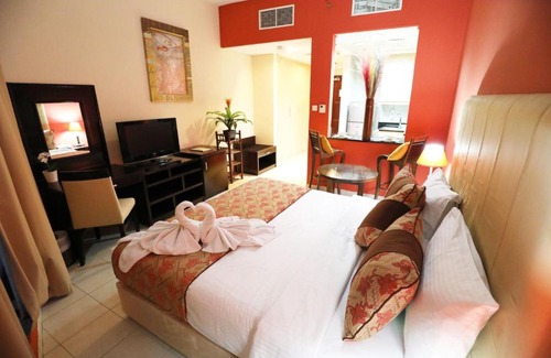 Discovery Gardens Apartment | Parkside Hotel Apartment