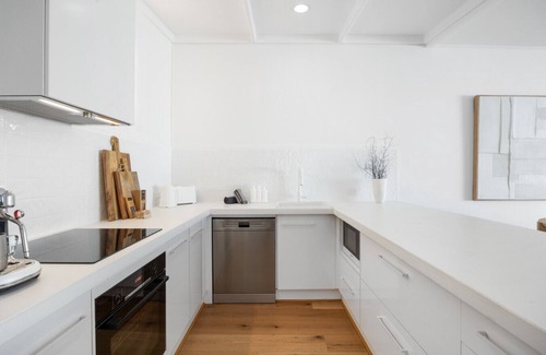 Parkside House | Parkside Pool Retreat - 3BR, Parking, Wi-Fi