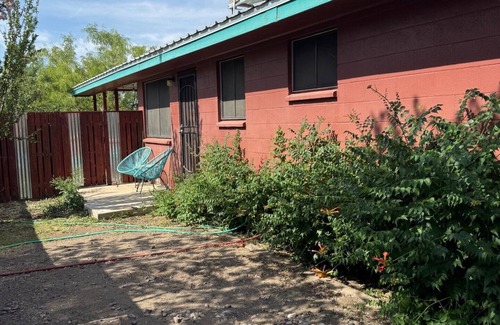 Truth or Consequences House | Parkside Retreat - Walk to Hot Springs & Downtown