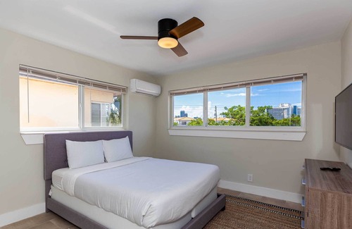 Surfside Condo | Parkview 2 Bdrm