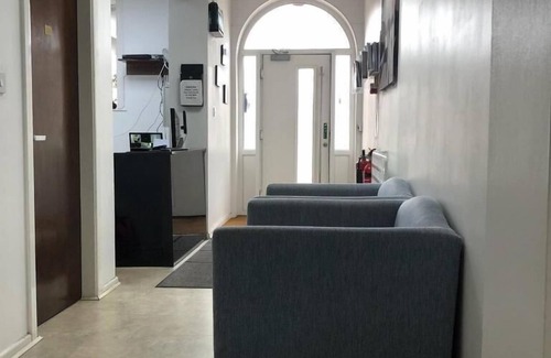 Cheetham Hill Hotel | Parkview Residence