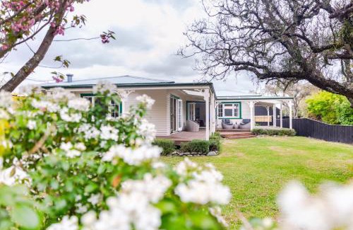 Greytown House | Parkview Villa - Greytown