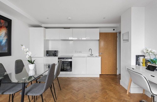 Chelmsford Apartment | Parkway House