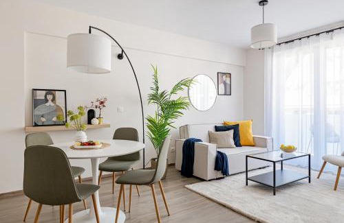 Ujlipotvaros Apartment | Parkwest Diamond Residence -Chic Apt with AC, Garage, Balcony