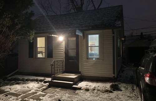Parma House | Parma Tiny House w/yard OK for PETS