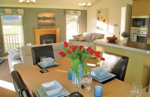 Whitfield Resort | Parmontley Hall Lodges