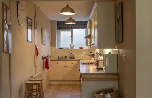 Bridport House | Parnham Cottage