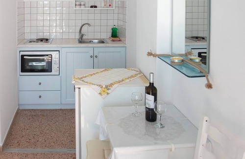 Piso Livadi Hotel | Paros Carmel
