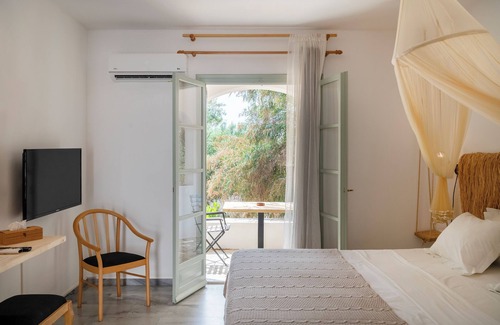 Aliki Hotel | Parosland Hotel