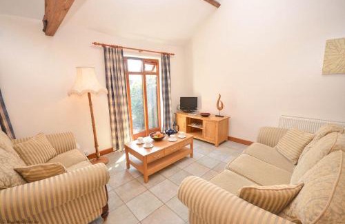 Irstead House | Parsley