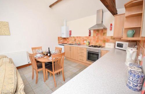 Irstead House | Parsley