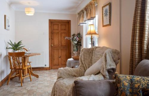 Manton House | Parsnip Place - Uk32606