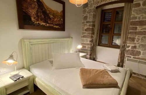 Kotor Old Town Hotel | Parteli Apartments