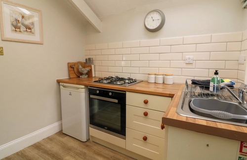 Watermouth Cottage | PARTRIDGE COTTAGE, pet friendly, with open fire in Ilfracombe