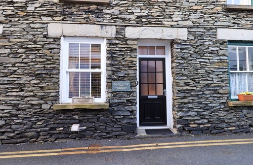 Bowness-on-Windermere Cottage | Partridge Holme