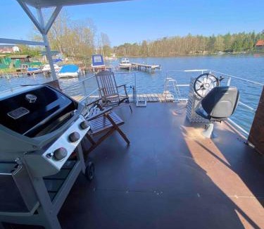 Mueggelheim Boat Rental | Party Grill Boot