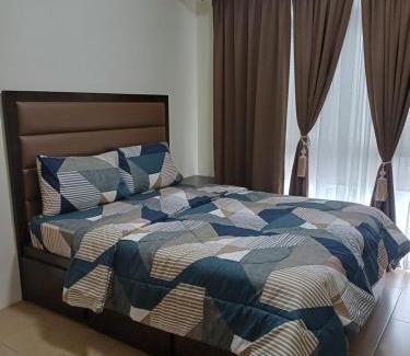 Pasay Hotel | Pasay 1BR Family Staycation with Parking in 150 Newport Boulevard near Resort World & NAIA T3